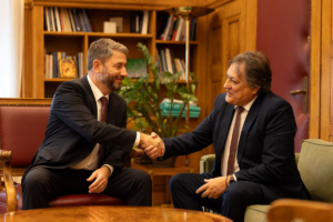 Βίντεο: «Με χαρά» ο Αλέξανδρος Αυλωνίτης στο ΠΑΣΟΚ
