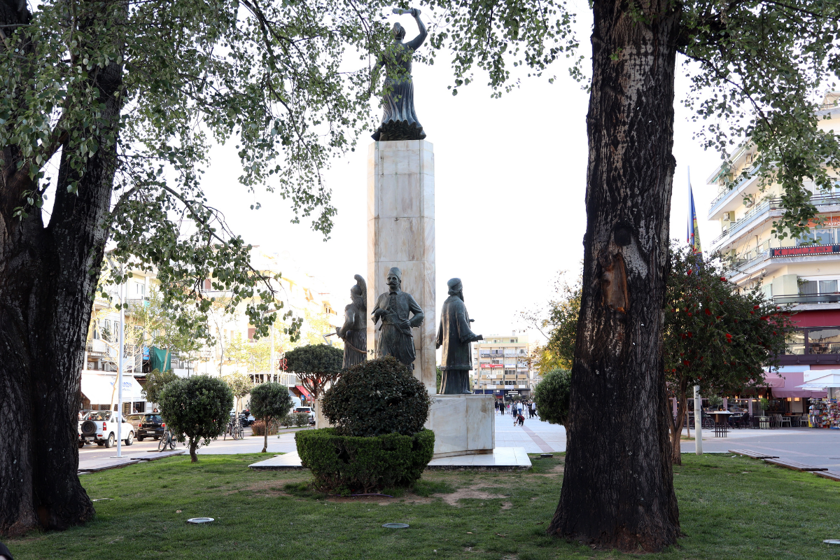Καλαμάτα: Πυροβολισμοί στο κέντρο της πόλης