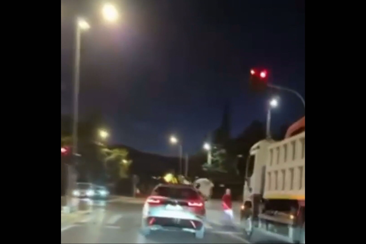 Οδηγούσε με μεγάλη ταχύτητα και κινδύνευσε να παρασύρει πεζό σε διάβαση