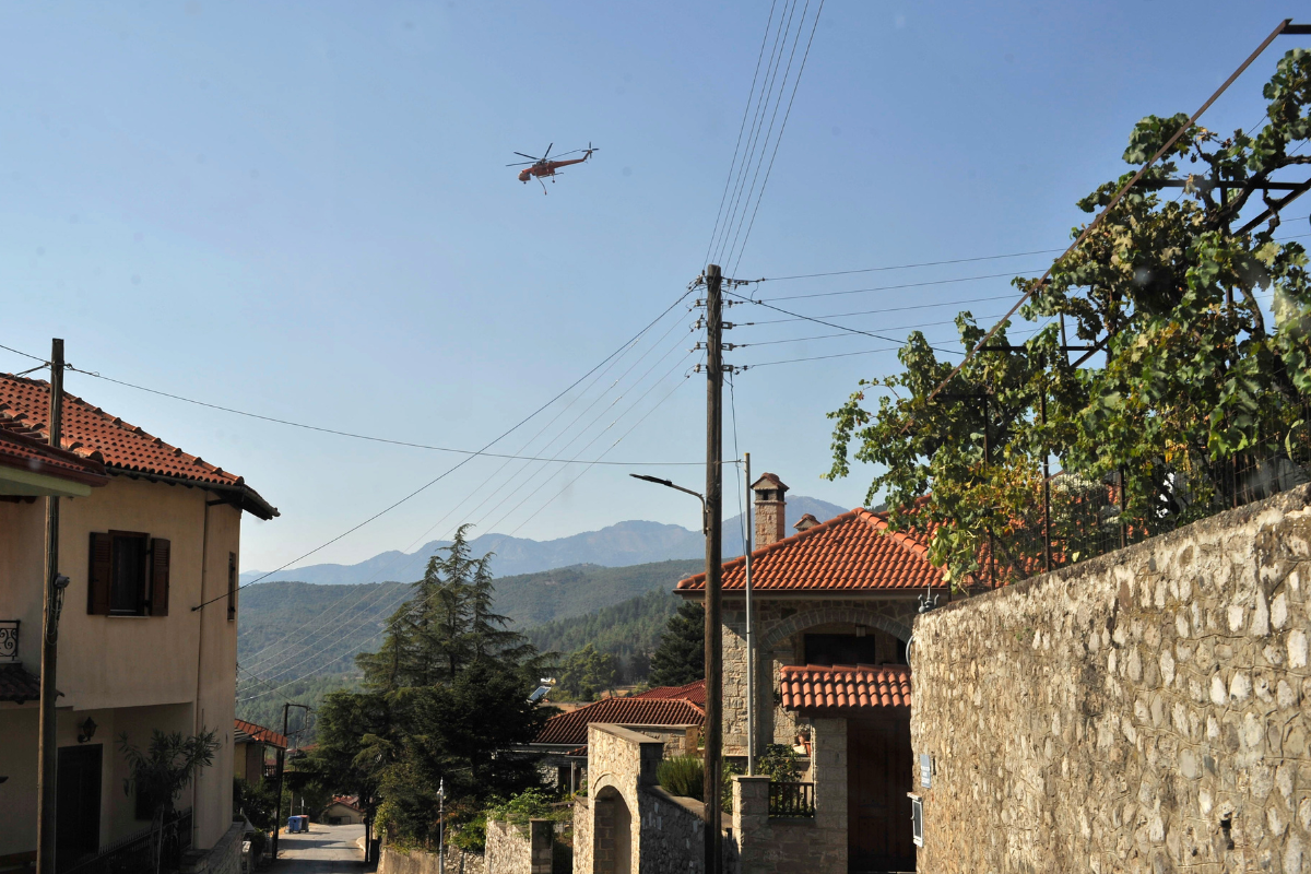 Ελικόπτερο Κόνιτσα Φωτιά