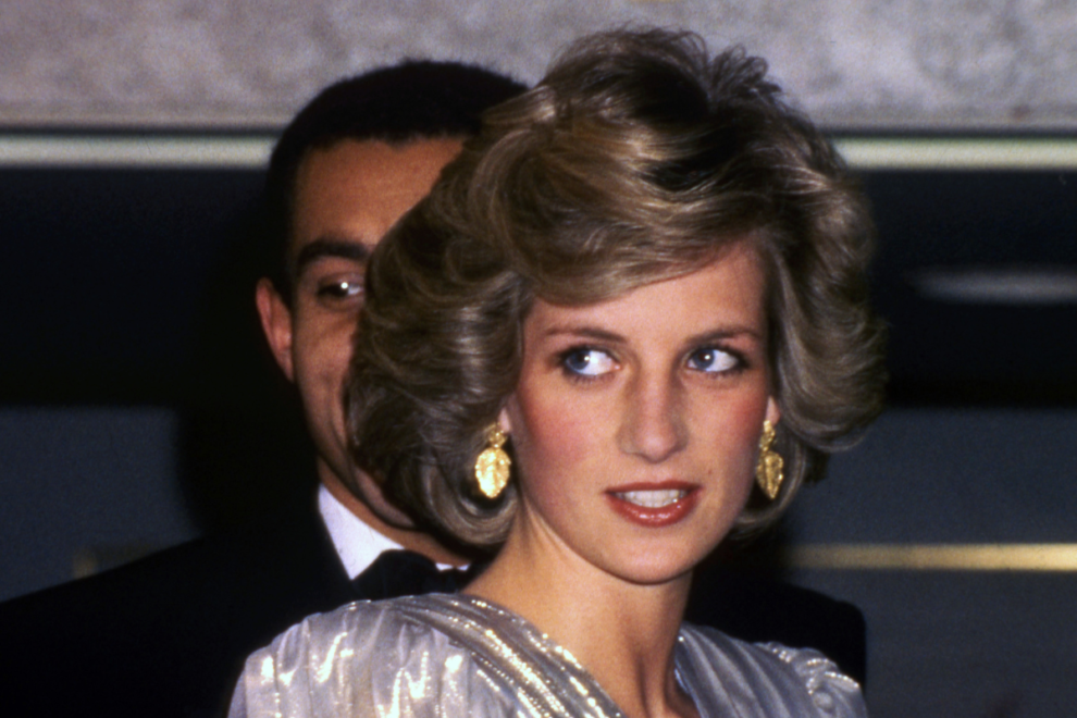 Το θρυλικό Revenge Dress της Πριγκίπισσας Diana βγαίνει ξανά σε δημοπρασία