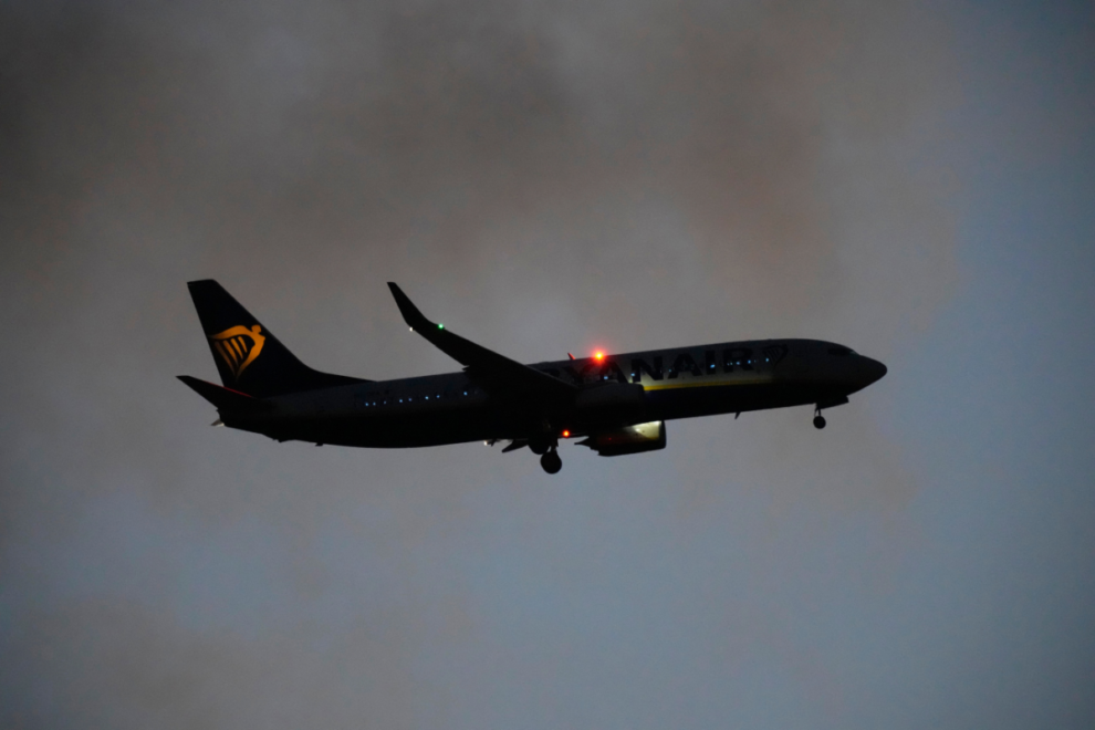 Ryanair: Πτήση θρίλερ- Παραλίγο να τελειώσουν τα καύσιμα στον αέρα