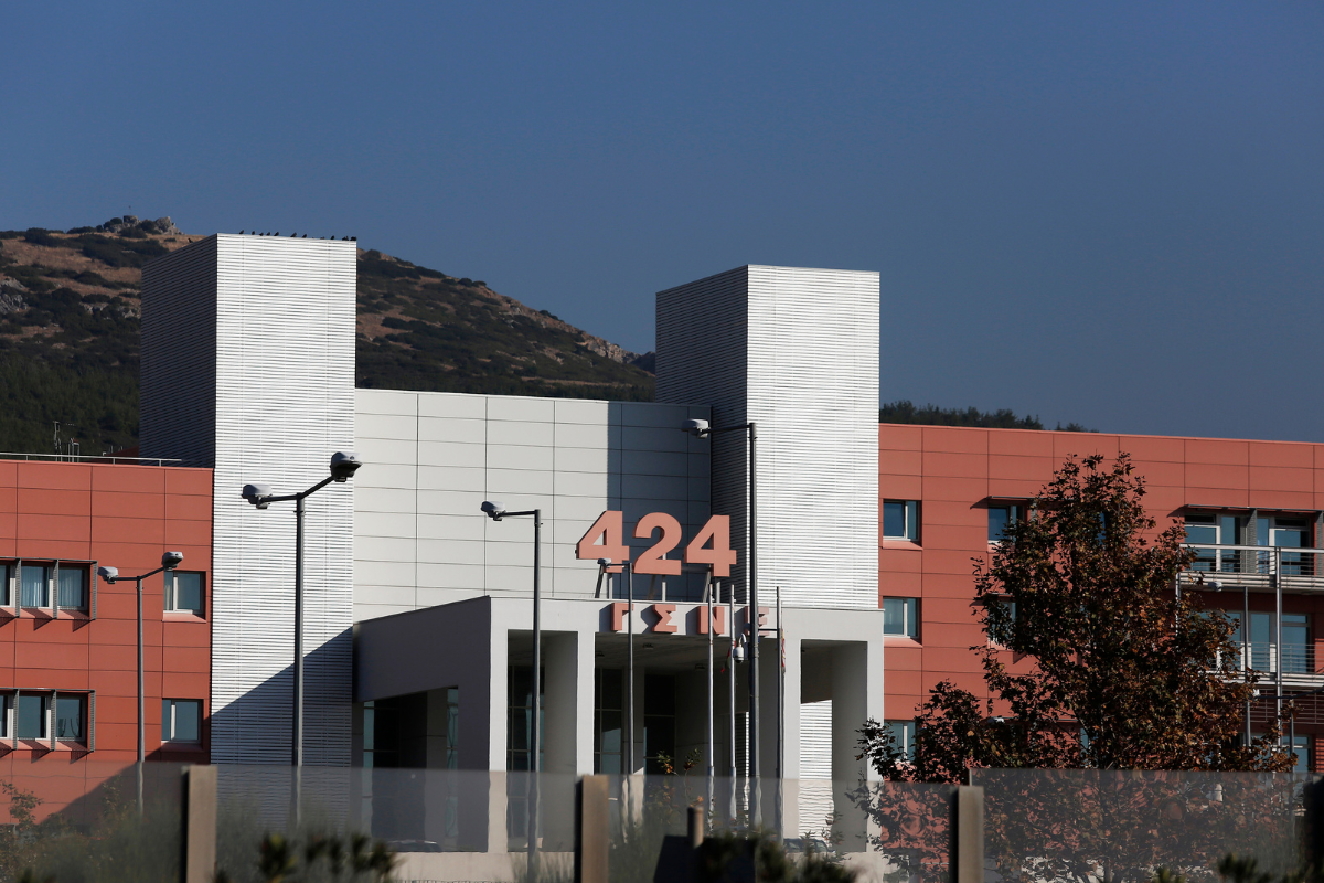Νοσοκομείο 424: Νεκρός γιατρός στο γραφείο του