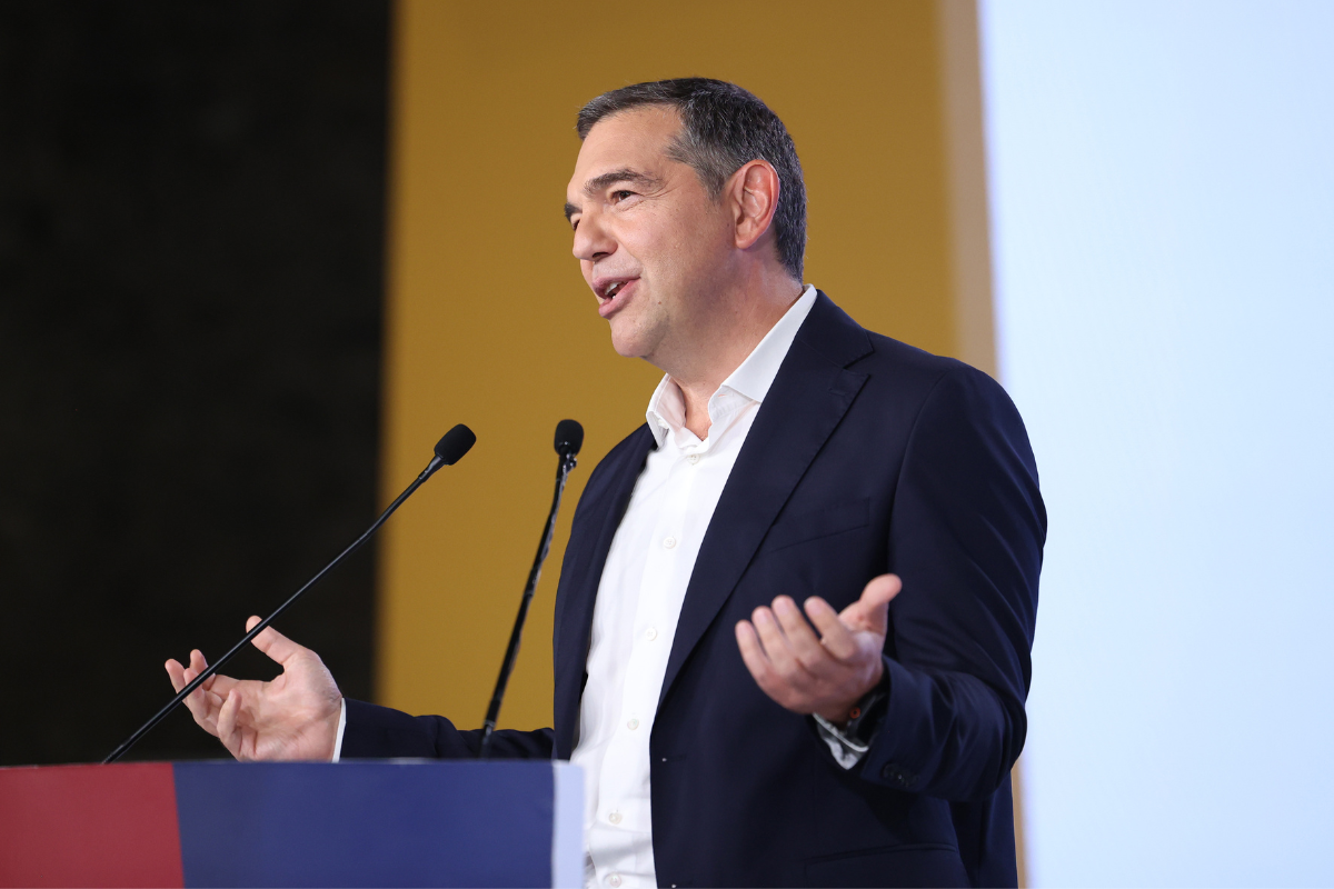 Τσίπρας: Το κάλεσμα στους «συντρόφους» του – Επίθεση στο ΠΑΣΟΚ