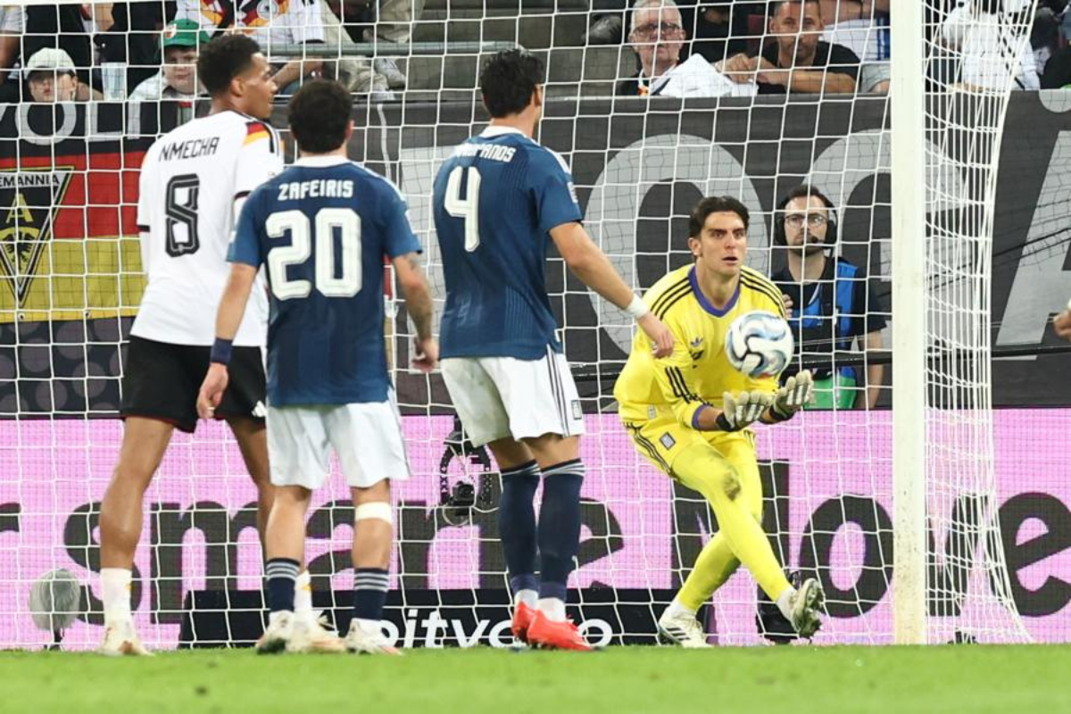 UEFA Nations League: ΄΄ Έχτισε τοίχο΄΄ στα δοκάρια ο Τζολάκης