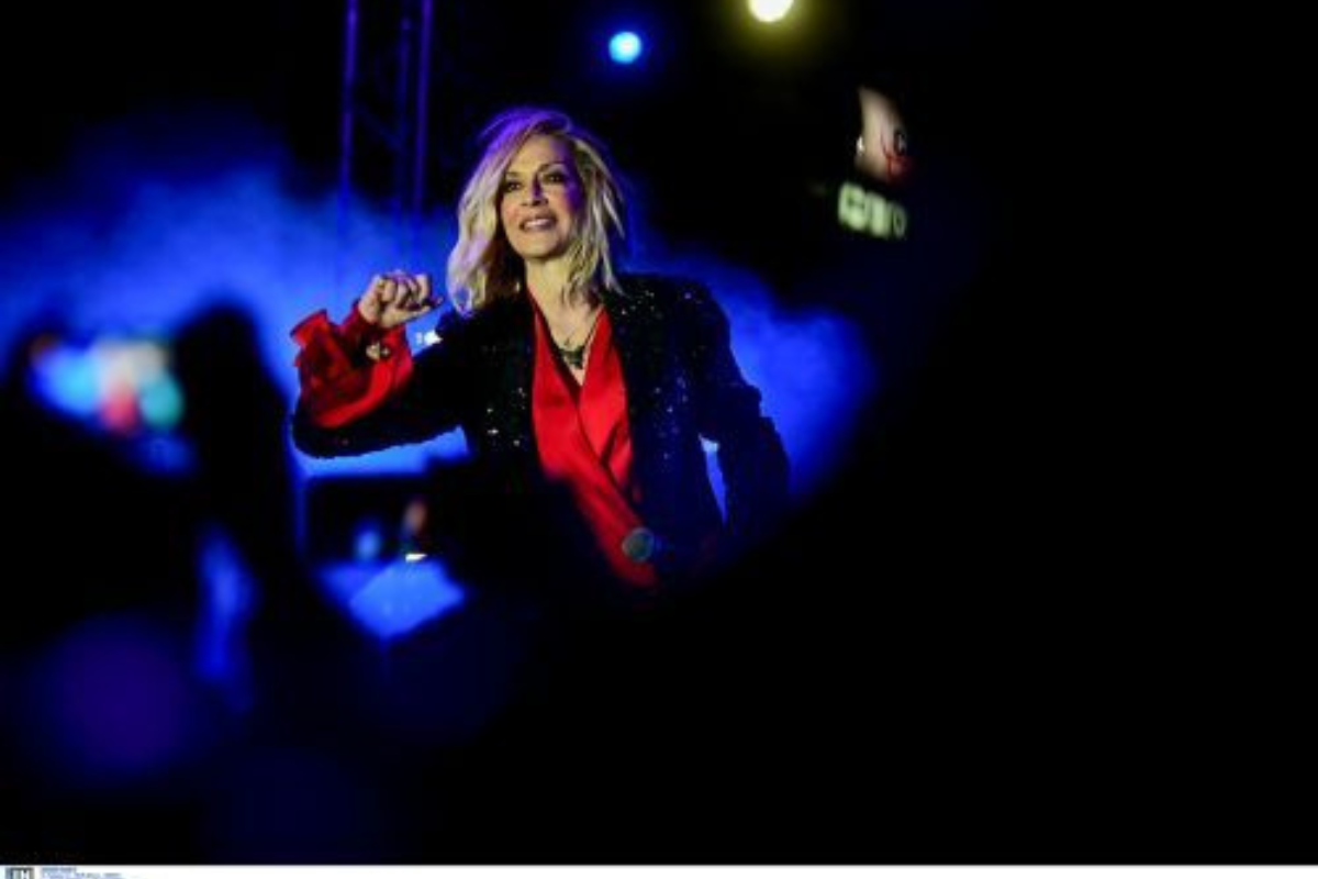LIVE Αννα Βίσση:Το αδιαχώρητο στην μεγάλη συναυλία στο ΟΑΚΑ