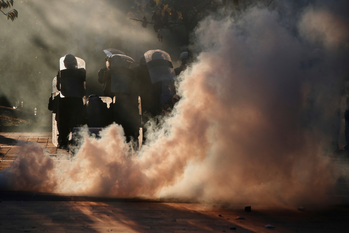 Τίρανα: Επεισόδια ακόμη και στην αυλή του Καθεδρικού