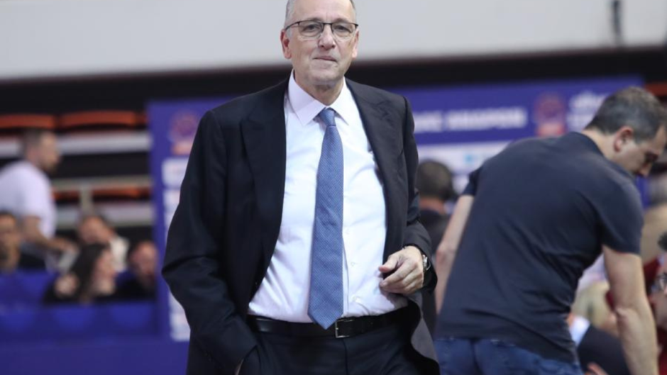 Συνέλαβαν τον Πρόεδρο της ομοσπονδίας και διαιτητές