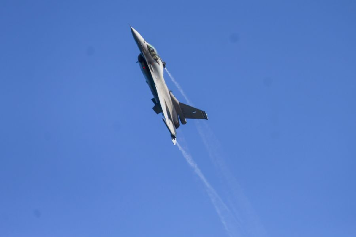 Δοκιμαστική πτήση αεροσκάφους F-16 «ΖΕΥΣ» της ομάδας αεροπορικών επιδείξεων