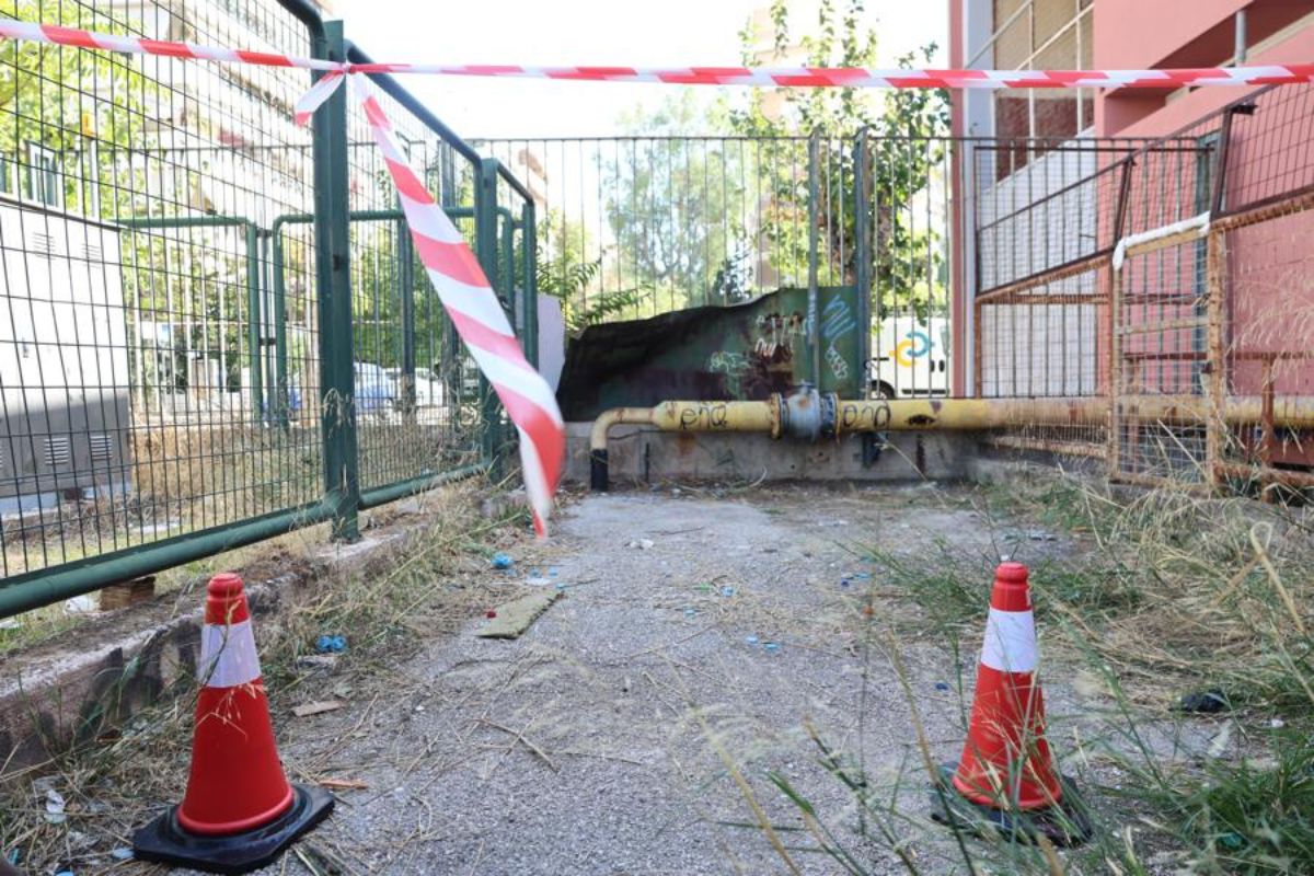 Παραμένουν κλειστά τα σχολεία στη Γκράβα