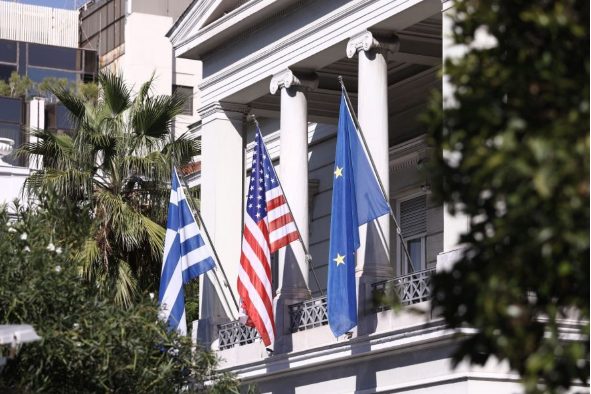 Επίσκεψη Αμερικανού ΥπΕξ- Τα σχόλια των κομμάτων