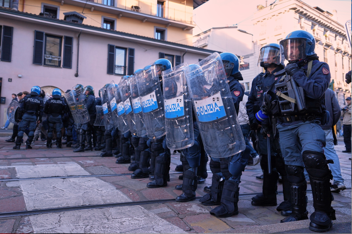 Διαδικτυακό κάλεσμα για επεισόδια