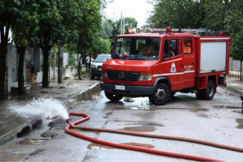 Κακοκαιρία: Εννέα αντλήσεις υδάτων από σπίτια στην Αττική