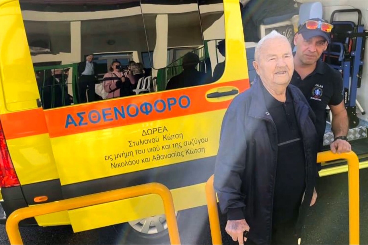 Θεσπρωτία: Ηλικιωμένος δώρισε ασθενοφόρο στο ΕΚΑΒ