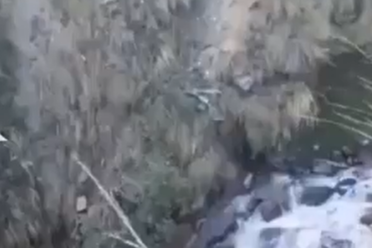 Βολιβία: 10 νεκροί και 4 τραυματίες από πτώση βαν σε γκρεμό