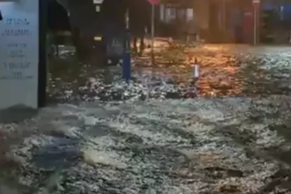 Σαρώνει τη Βρετανία η καταιγίδα Boelo