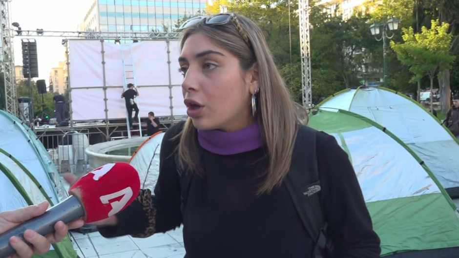 Βίντεο:  Τα είπε όλα η φοιτήτρια στο Σύνταγμα. Το κόστος διαβίωσης το μεγαλύτερο ΄΄αγκάθι΄΄ για  τους φοιτητές