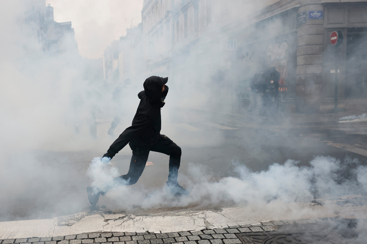 Νέες διαδηλώσεις και επεισόδια στη Γαλλία- 70.000 αστυνομικοί επί ποδός