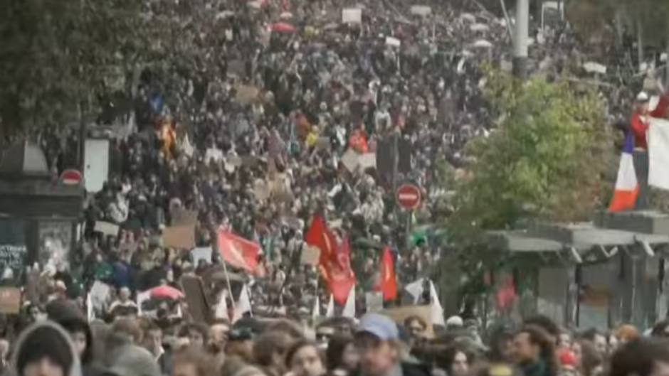 Live: Η πορεία των μαθητών στην Γαλλία. Πάνω απο 35.000 στους δρόμους