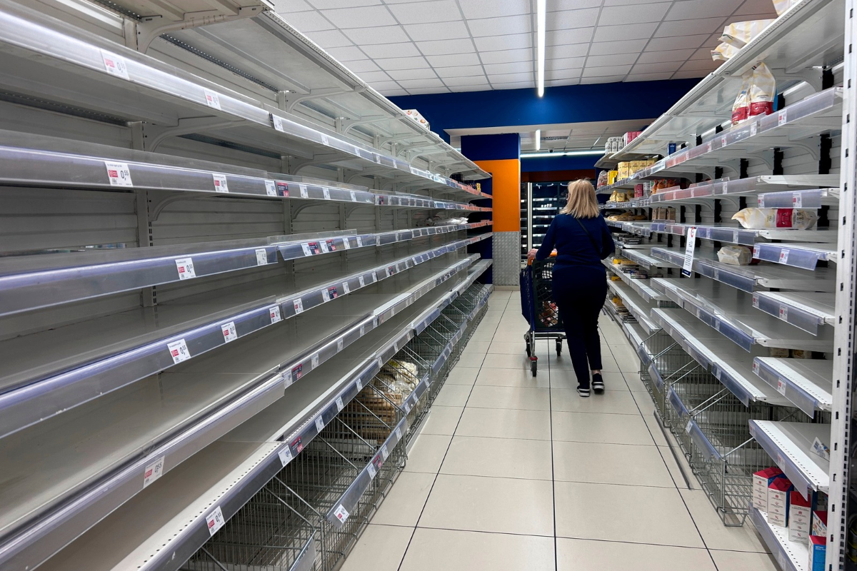 Ιταλία: Μπλόκα στα φορτηγά, ελλείψεις στα ράφια
