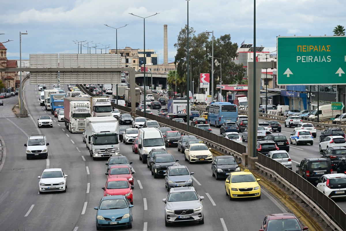 Για γερά νεύρα η κυκλοφορία στο κέντρο της Αθήνας