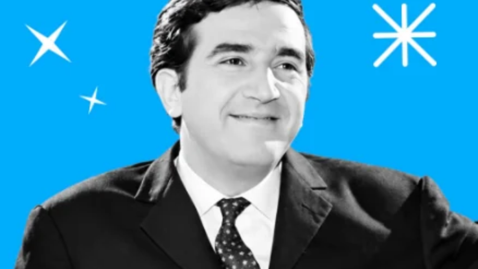Ο Γιώργος Κωνσταντίνου έγινε 92 ετών: Η Φίνος Φιλμ του ευχήθηκε με ένα αφιέρωμα στην ταινία «Ξύπνα Βασίλη»