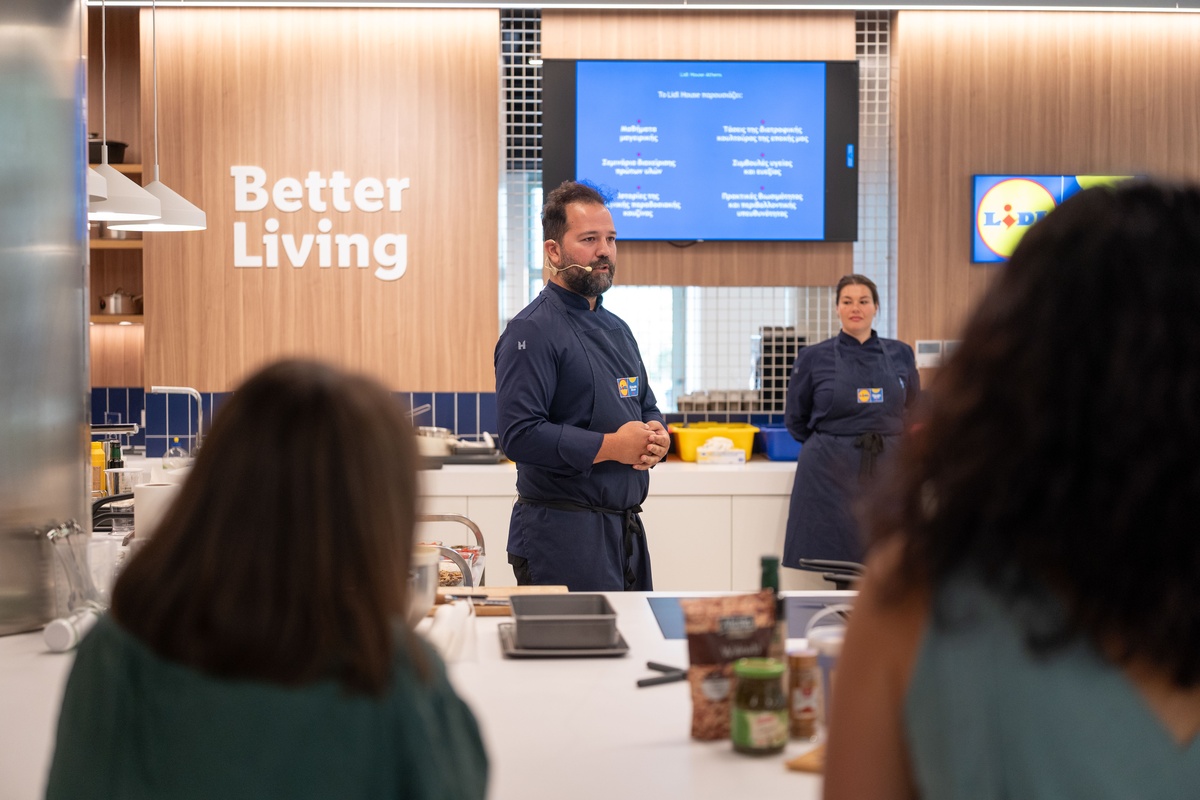 Το Lidl House Athens άνοιξε τις πόρτες του στη Στοά Αρσακείου