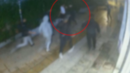 Μαχαίρωσαν μαθητή στον πνεύμονα σε προαύλιο σχολείου