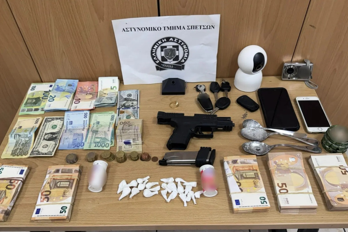 Σπέτσες: Διακινούσε κοκαΐνη- Επιχείρησε να δωροδοκίσει αστυνομικούς