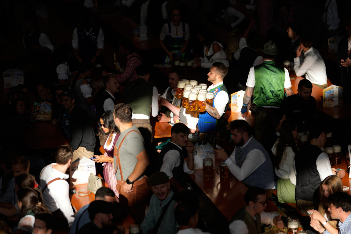 Μόναχο: Η τελευταία μπύρα του Oktoberfest