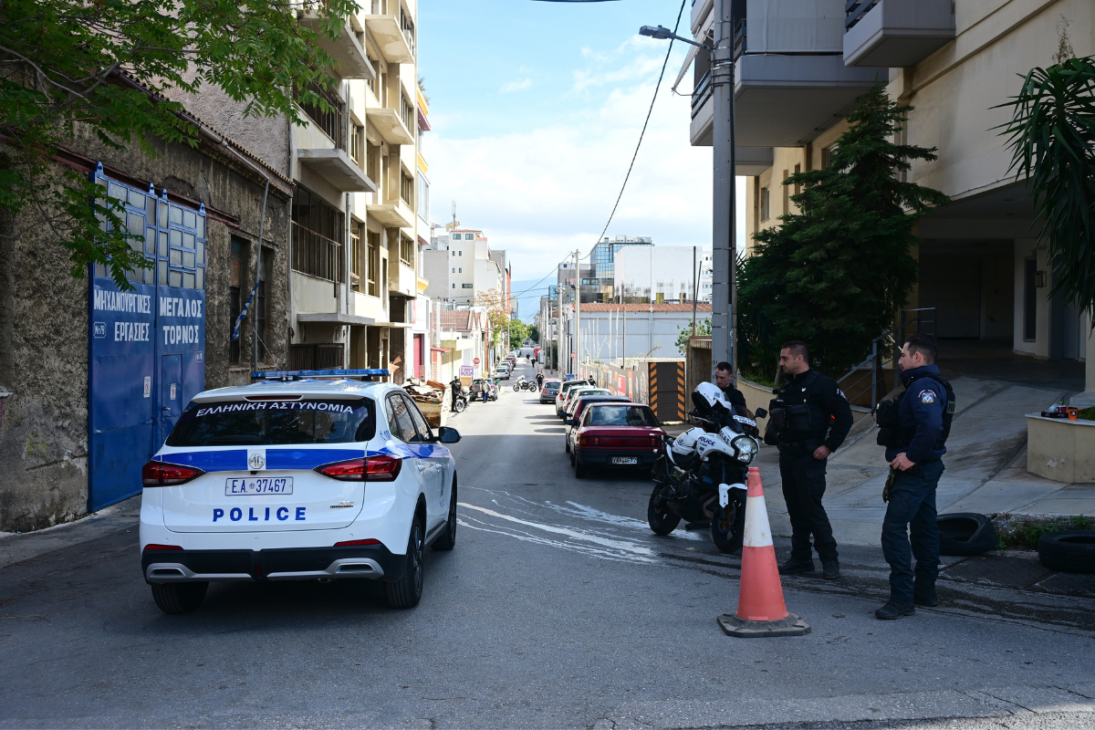 Πειραιάς: Εντοπίστηκε τμήμα όλμου – Έκλεισε δρόμος