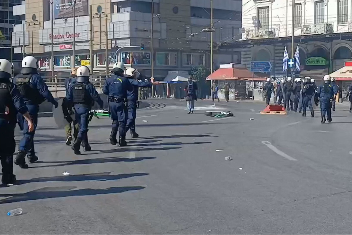 Ένταση με χημικά και κλεφτοπόλεμος μετά το τέλος της πορείας