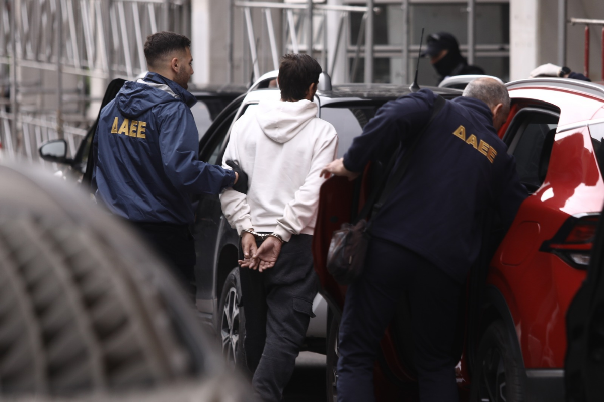 Φονική έκρηξη στην Πλάκα: Τη Δευτέρα οι απολογίες των τριών κατηγορουμένων