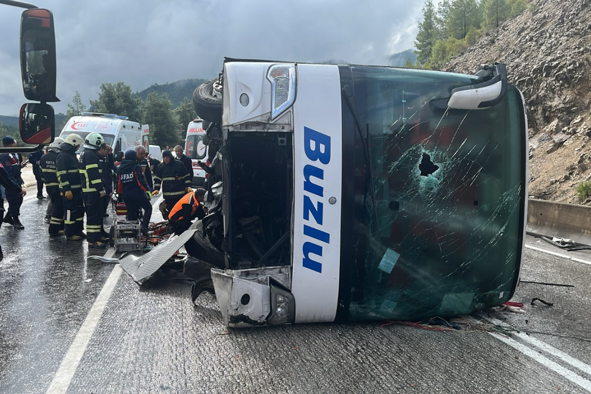 Tουρκία: Ανετράπη λεωφορείο- Ένας νεκρός και τραυματίες